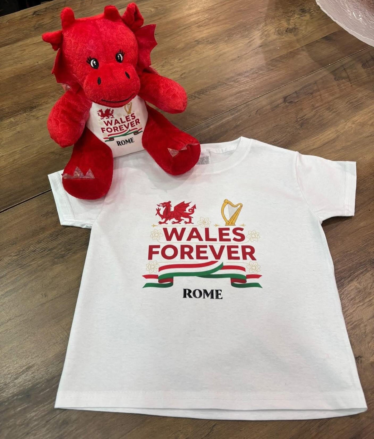 ✨PERSONALISED Welsh dragon + T-shirt✨